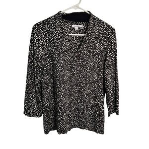 Chico’s Knit Top Black White Dots V-Neck 1